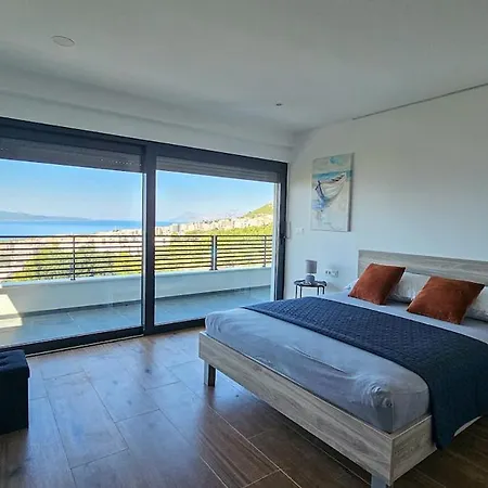 Lamar Super Views In * Makarska