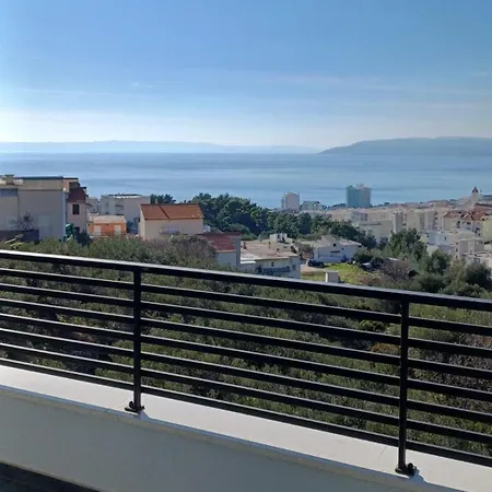 Lamar Super Views In Villa *